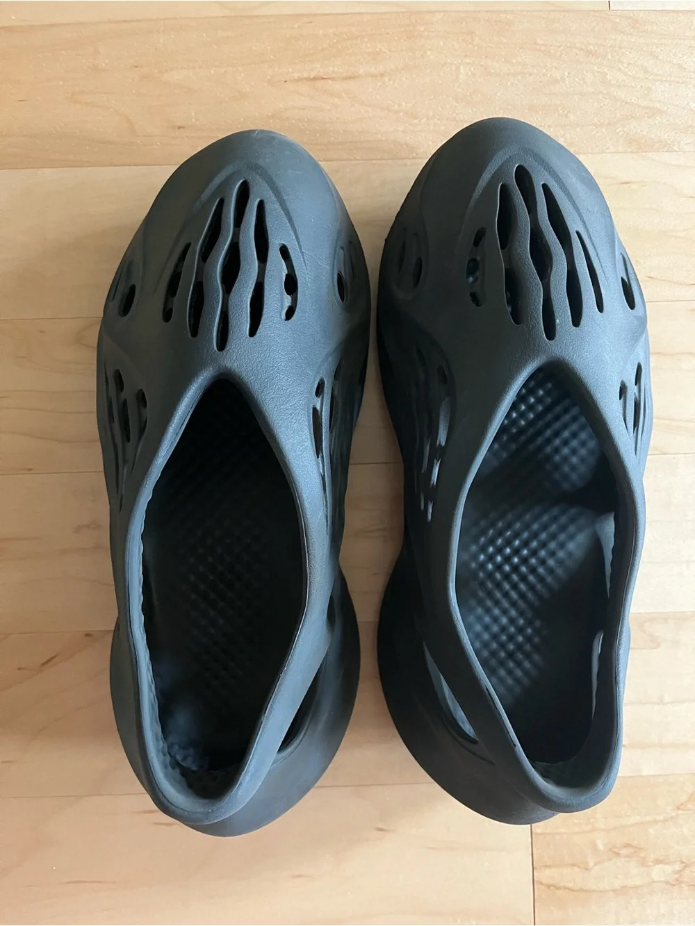 Yeezy foam Men's Black Foam men 9